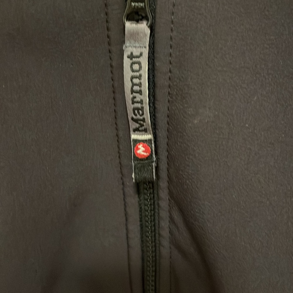 Marmot Furlong Jacket Black W/Tan Faux Fur Trim‎ Hooded Zip Front Pockets Large - Picture 3 of 7